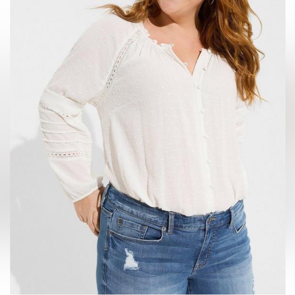 NWT Torrid Gauze Lace Inset Top - White - Size 1  (14-16)